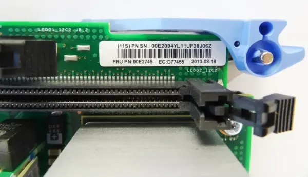 (image for) IBM 00E2745 Power7 4x DIMM DDR3 Memory Riser Card